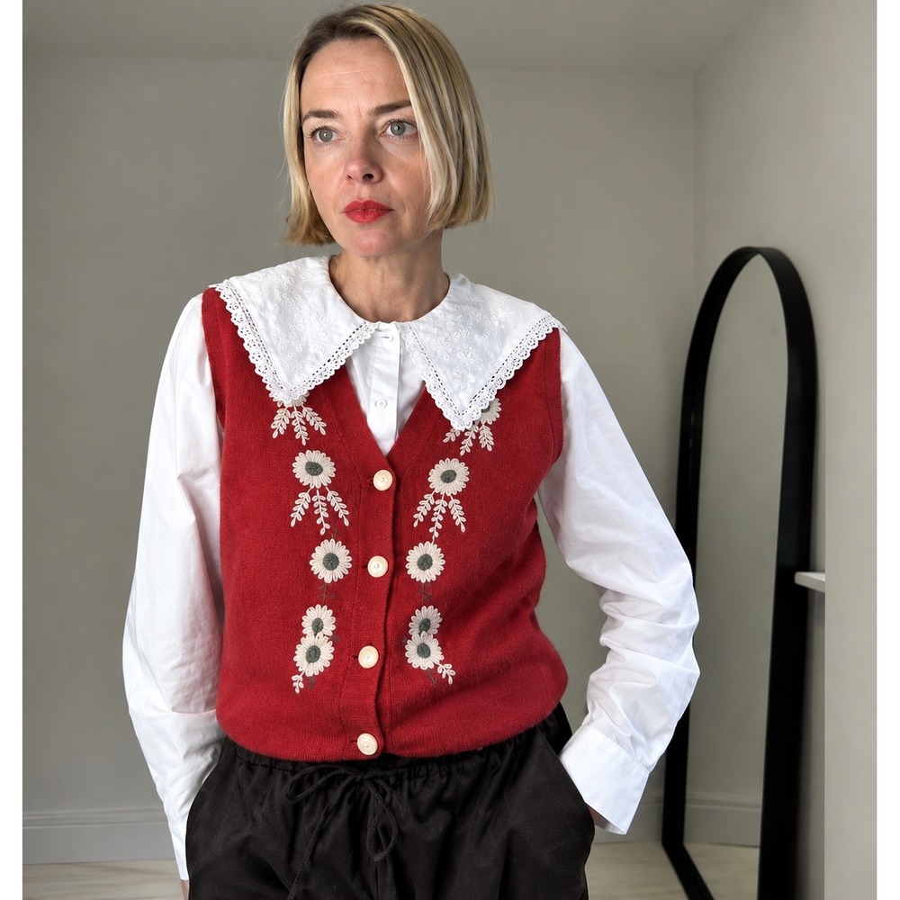 Alex Mill Becca Embroidered Knitted Vest  Red Cotton Linen Floral XS Cottageore